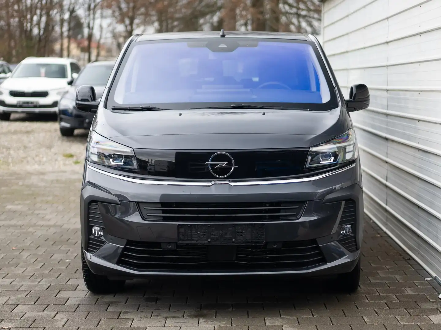 Opel Zafira Life Business Edition 2.0 D AT8 *NAVI*KAMERA*SHZ 130... Grau - 1
