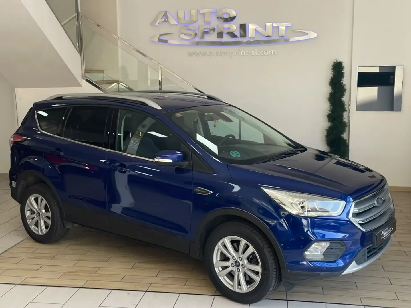 Ford Kuga 1.5TDCi Auto S&S Trend+ 4x2 120 Azul - 2