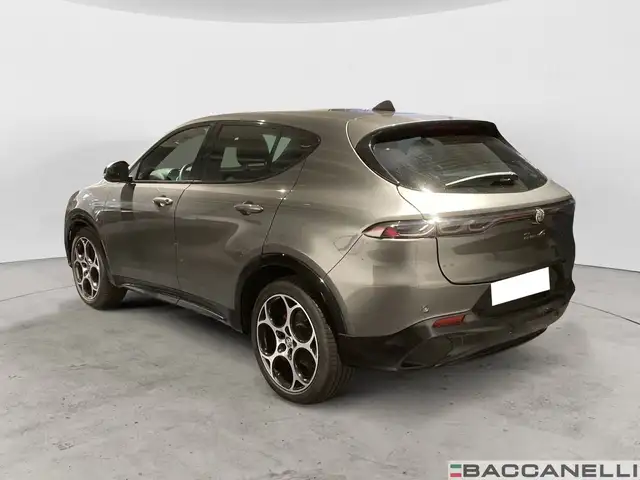 Alfa Romeo Tonale view 2