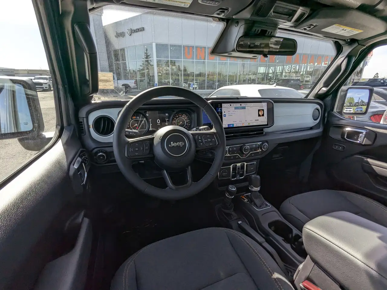 Jeep Wrangler снимка Jeep Wrangler