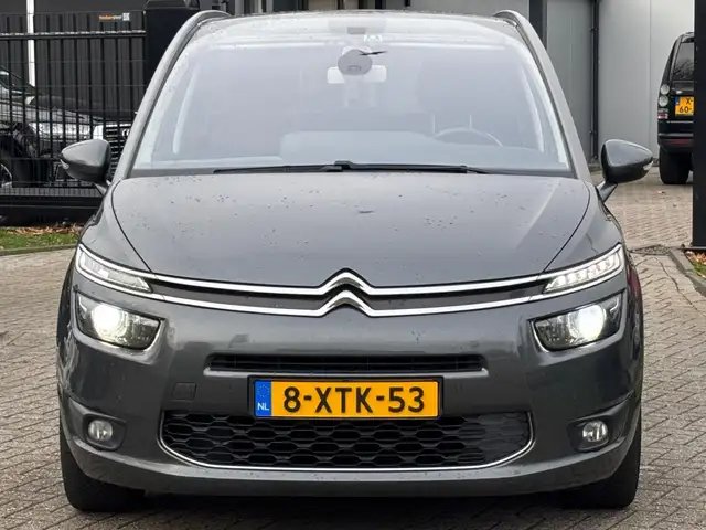 Citroen Grand C4 Picasso view 2
