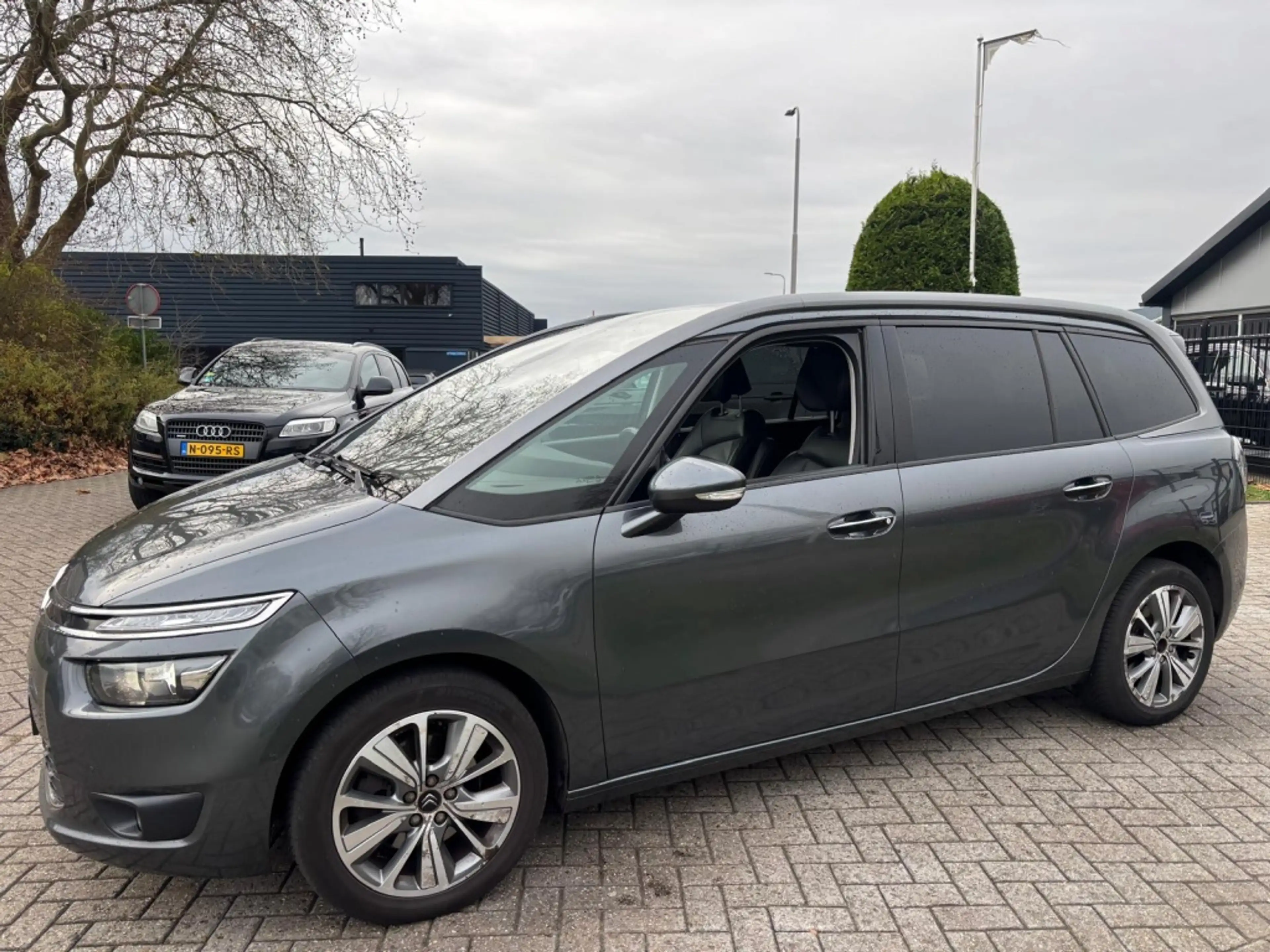 Citroen Grand C4 Picasso 1.6 Benzine 7-Persoons 2014 Trekhaak Leer — photo 4