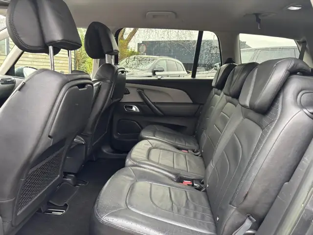 Citroen Grand C4 Picasso view 14