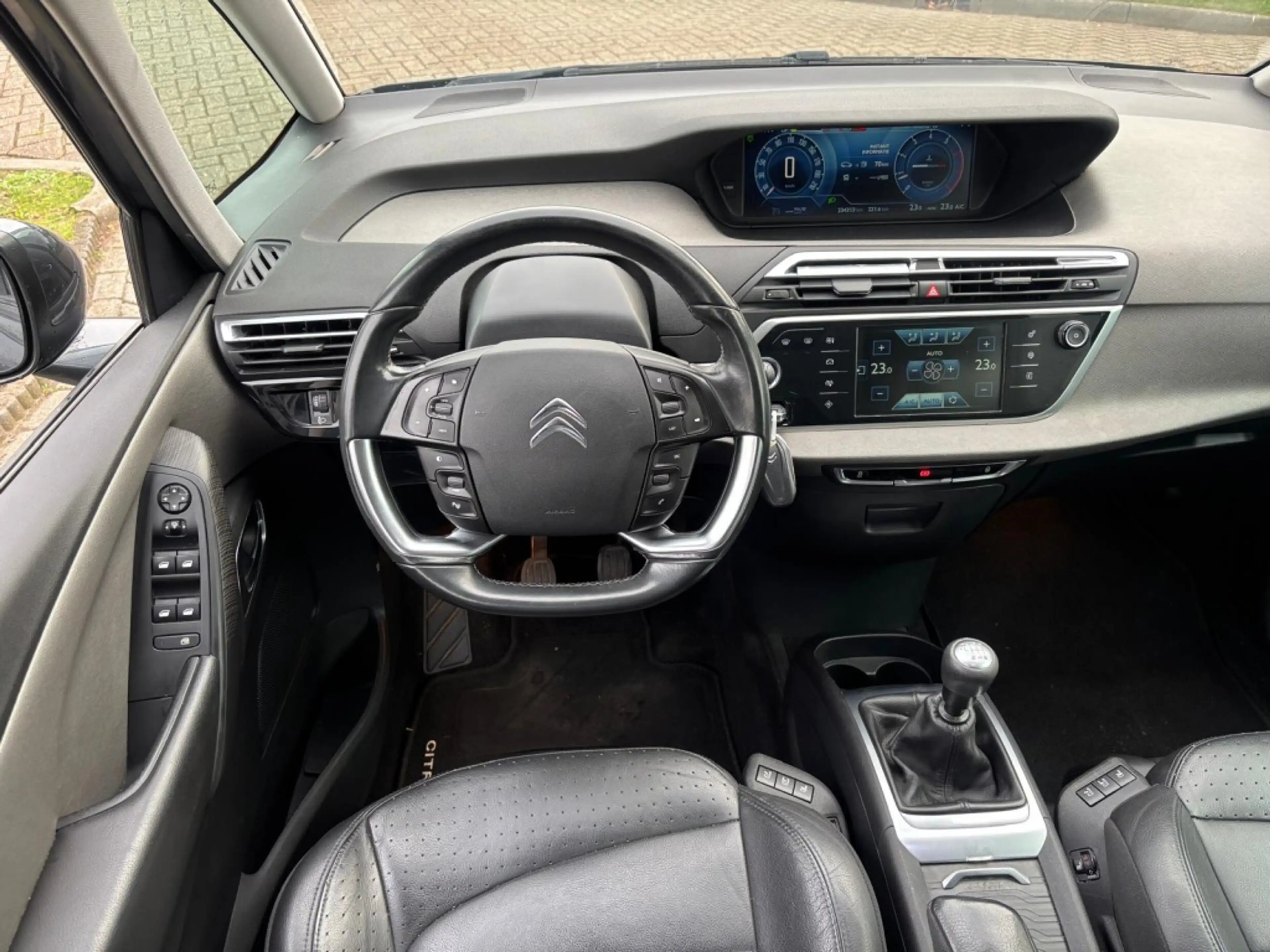 Citroen Grand C4 Picasso 1.6 Benzine 7-Persoons 2014 Trekhaak Leer — photo 9