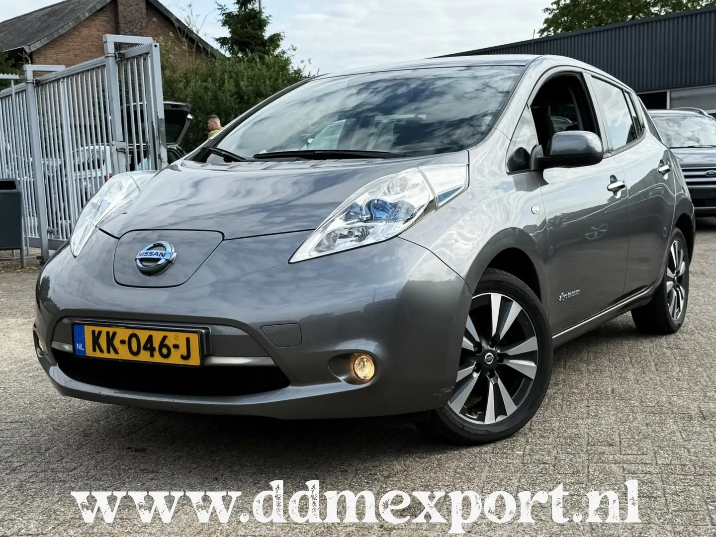Nissan Leaf TEKNA NAVI/CAMERA/LEER/ST.VERWARM B Szary - 1