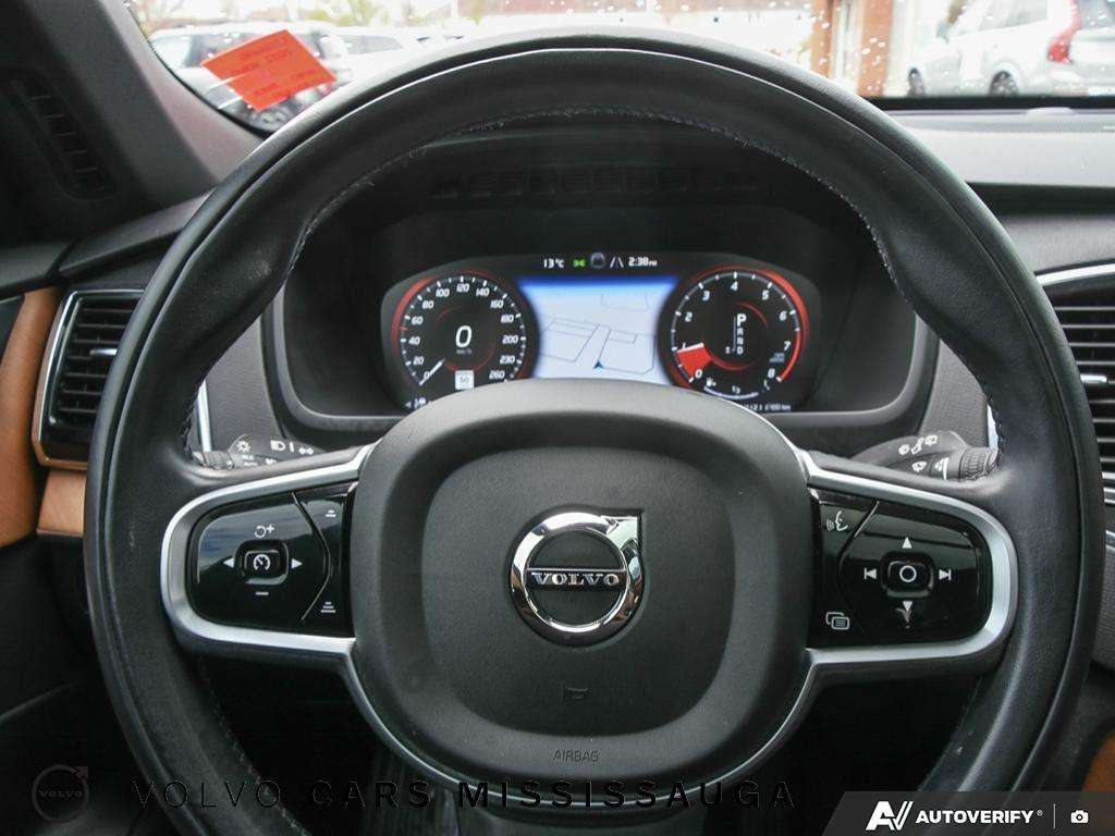 2022 Volvo XC90 Momentum thumb 14