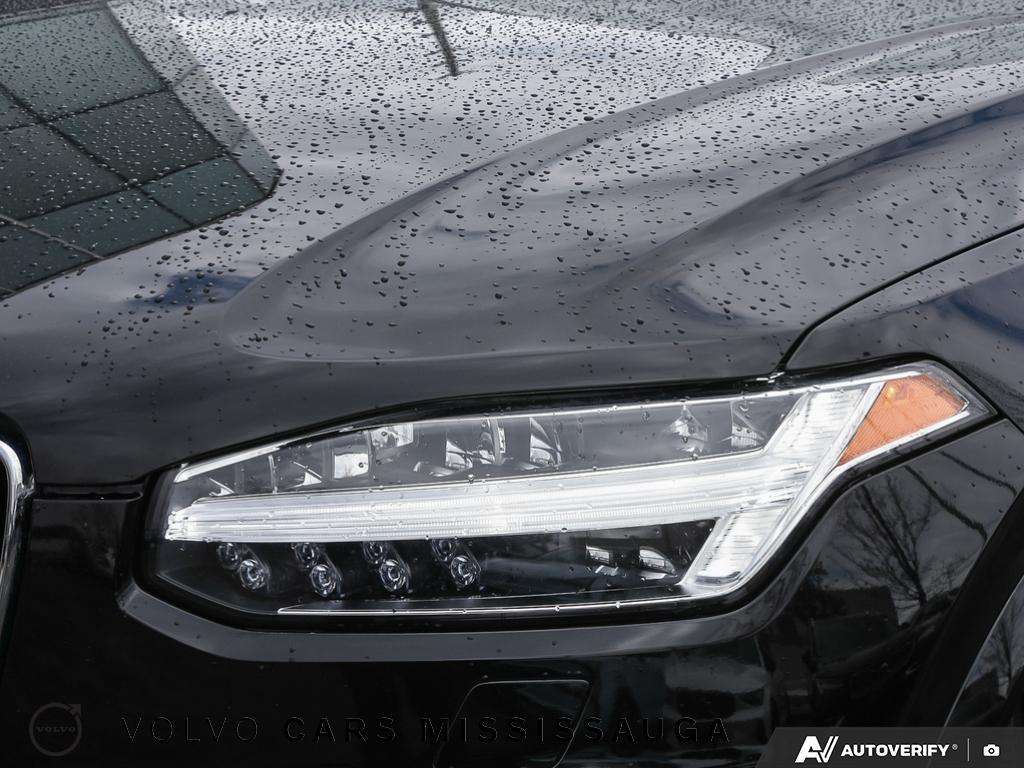 2022 Volvo XC90 Momentum thumb 10