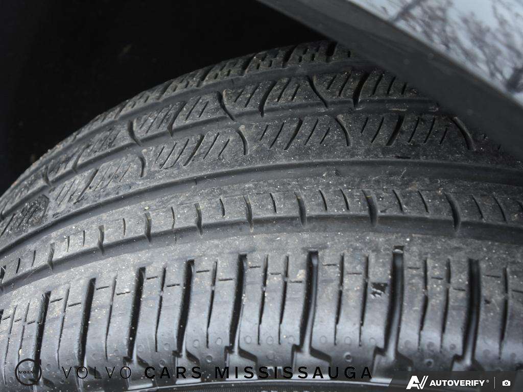 2022 Volvo XC90 Momentum thumb 7