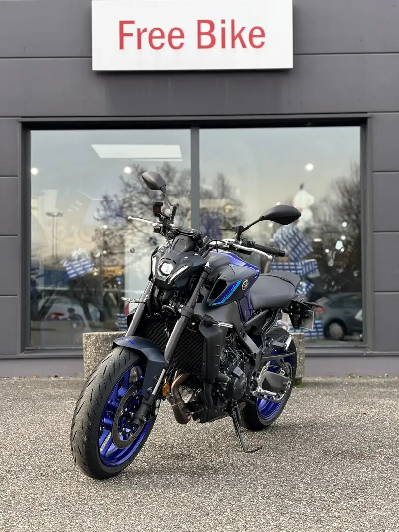 Yamaha MT-09 - 1