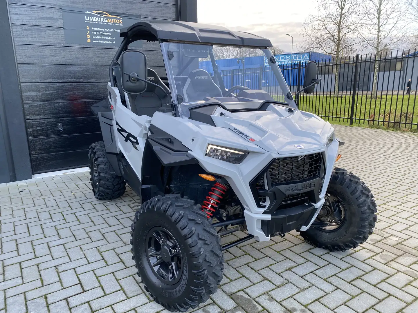 Polaris RZR Trail S 1000 Premium Polaris RZR Trail S 1000CC 4x4 2023 full options Gris - 1