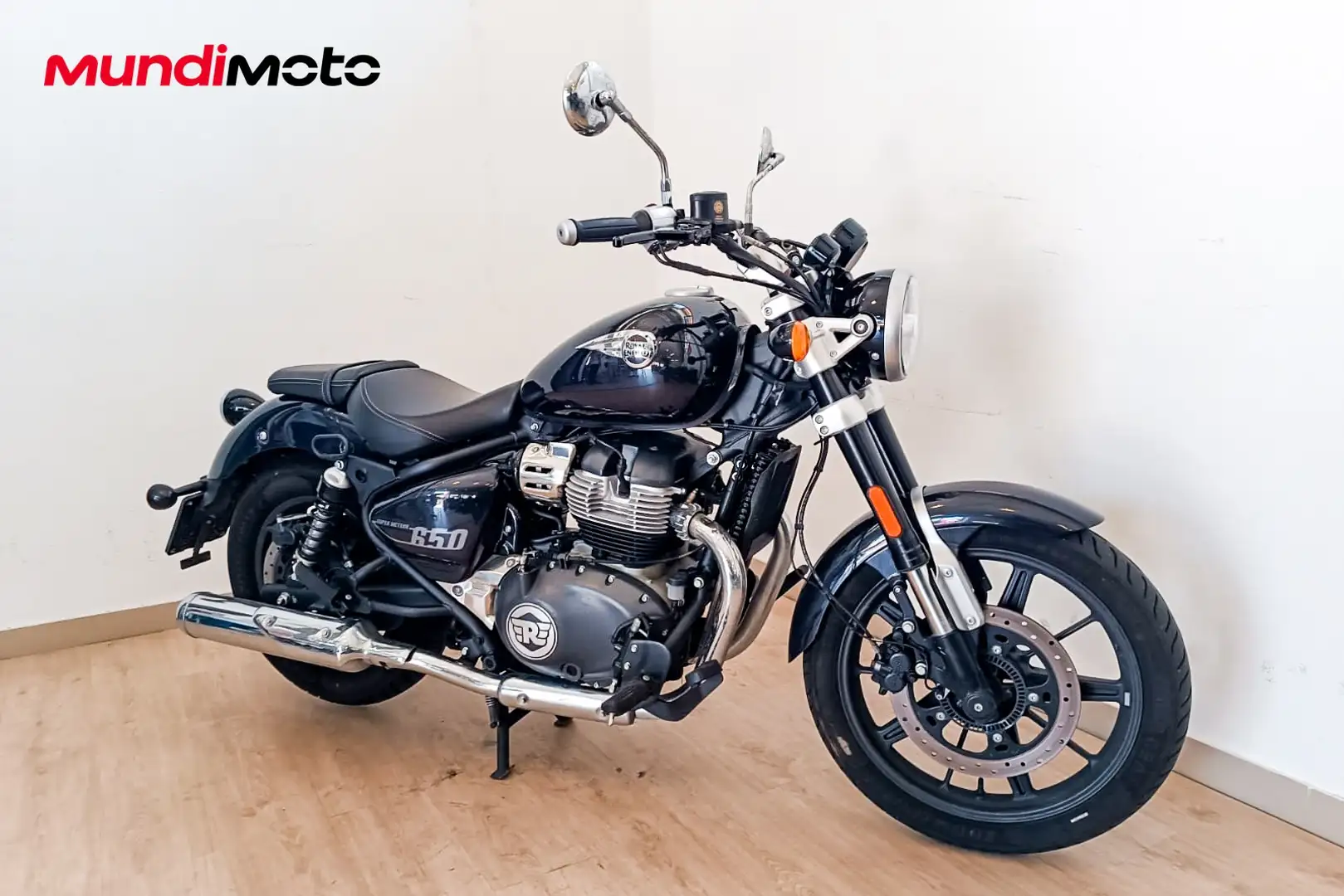 Royal Enfield Super Meteor 650 - 2