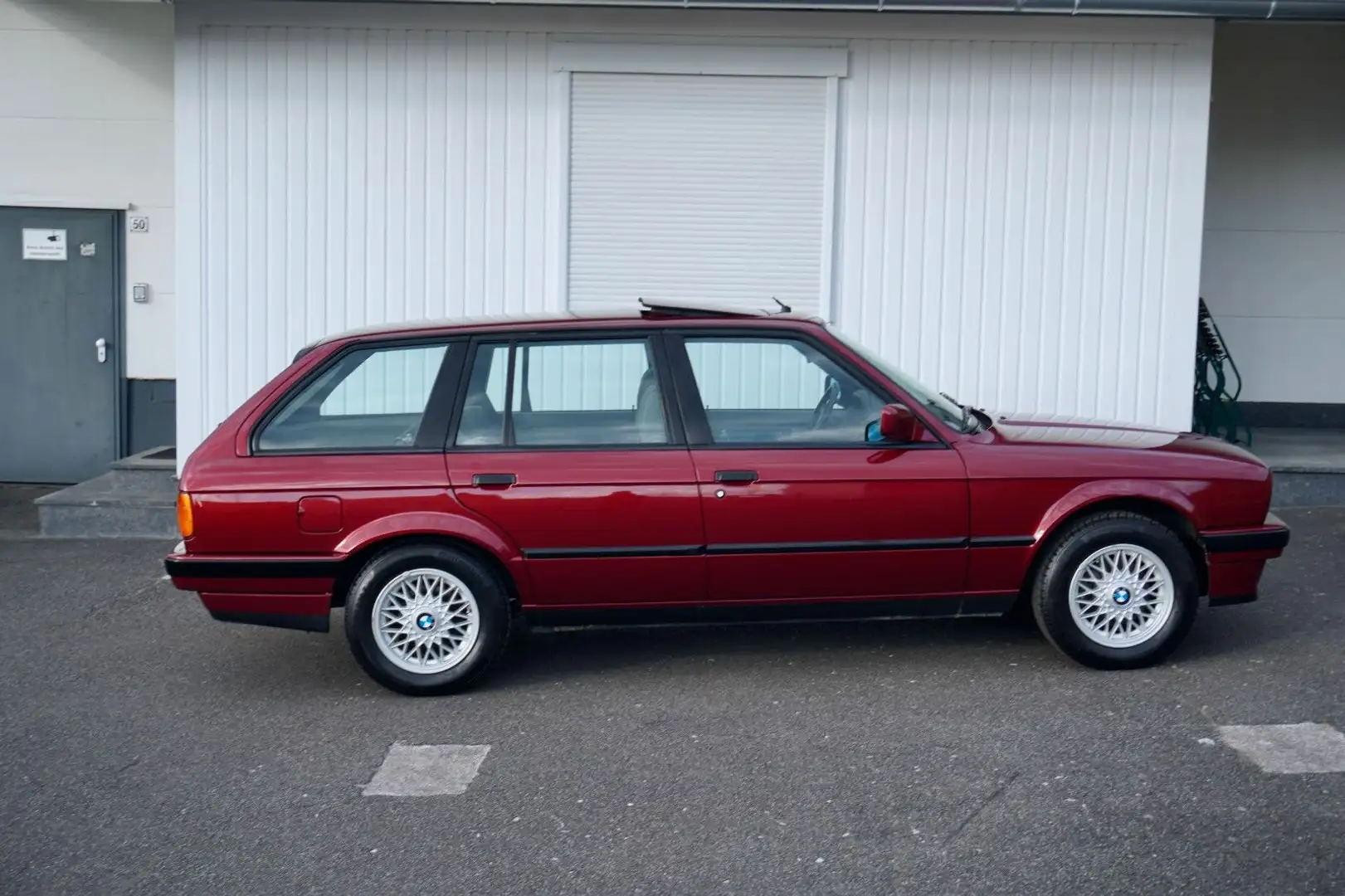 BMW 316 i touring 1Hd  33 Jahre BMW Service Rouge - 2