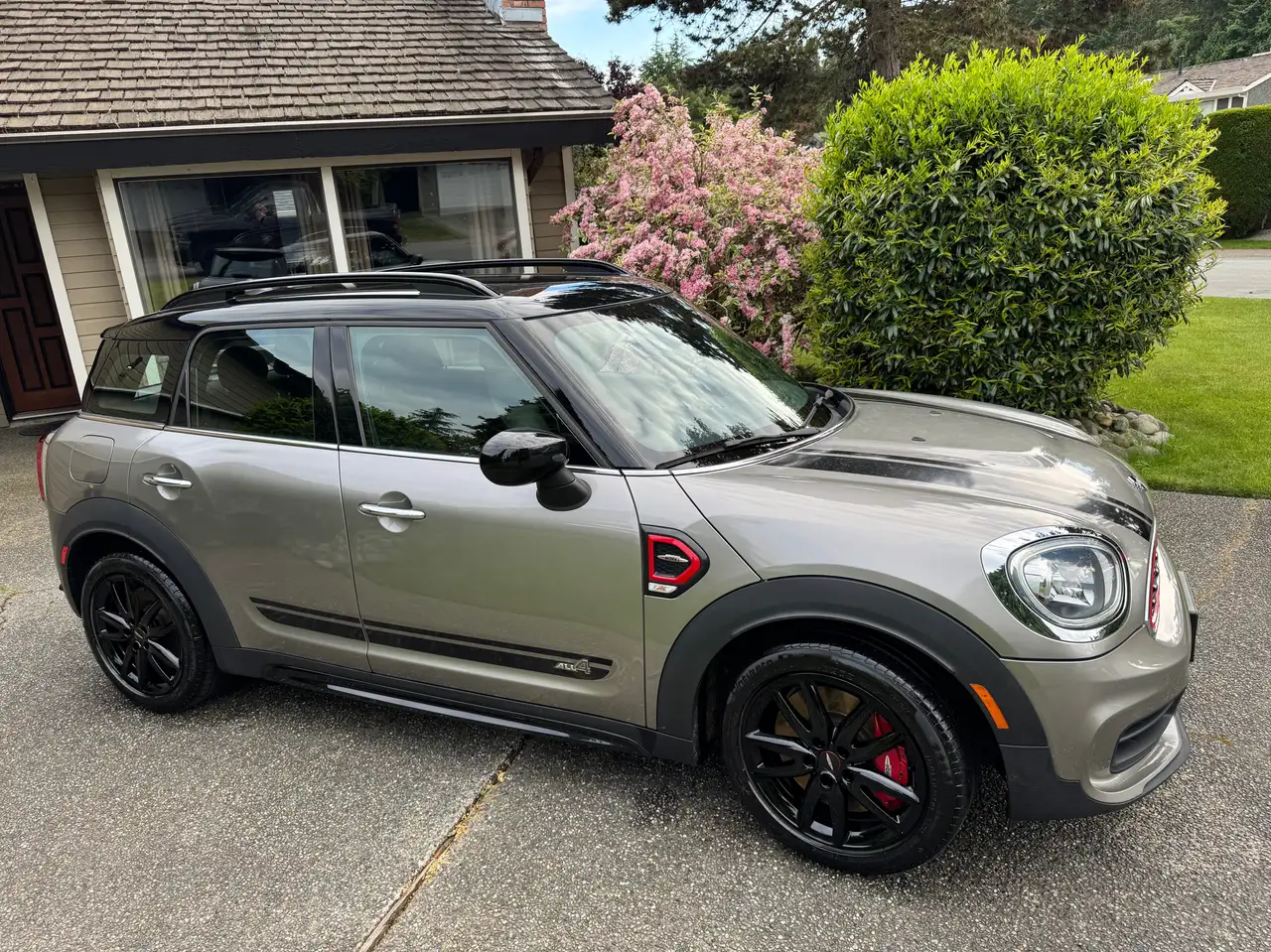 MINI Countryman снимка MINI Countryman