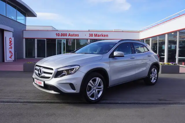 Mercedes-Benz GLA 200 Totwinkel Sitzheizung Kamera PDC Navi