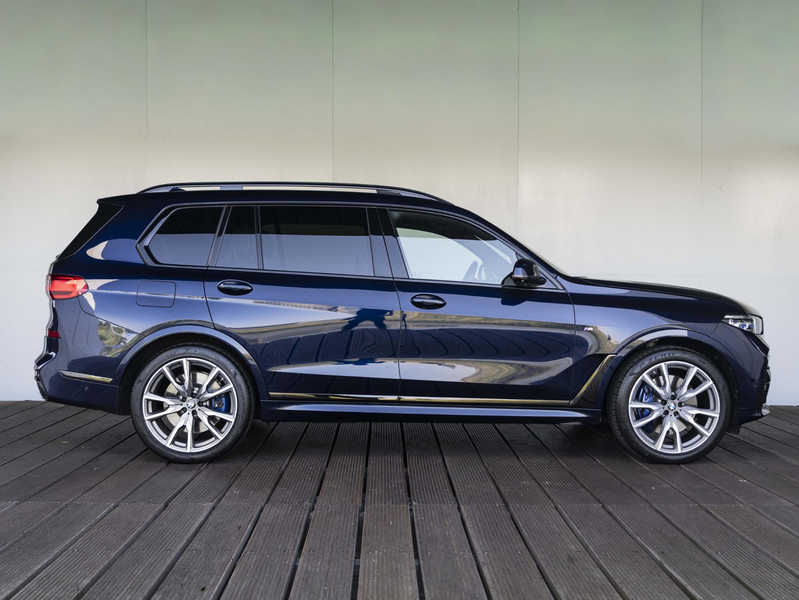 BMW X7 M50i | M Sportpakket | 22 inch | Executive Drive P — photo 7