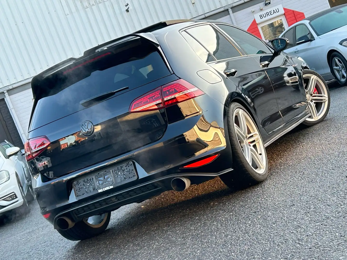 Volkswagen Golf GTI 2.0 TSI Performance DSG * XENON + T.PANO + CAMERA* Noir - 2