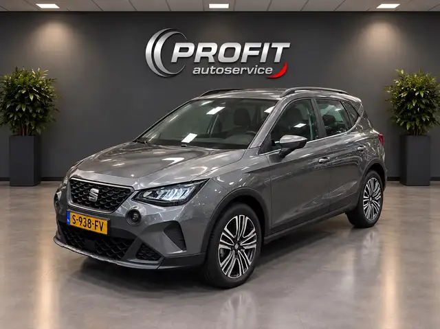 SEAT Arona 1.0 TSI Style / LM Velgen / Carplay / Uitmuntende