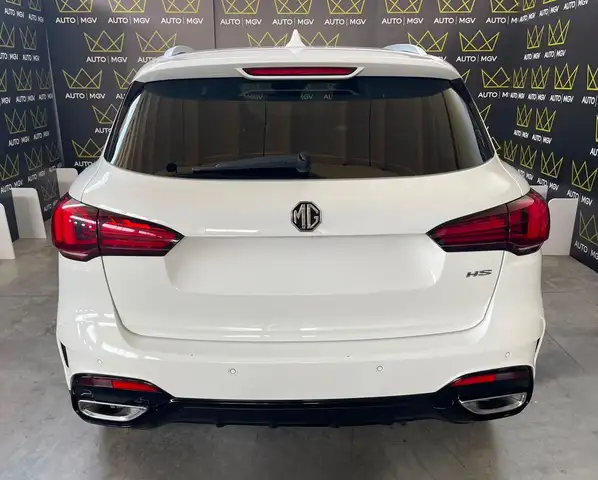 MG HS view 5