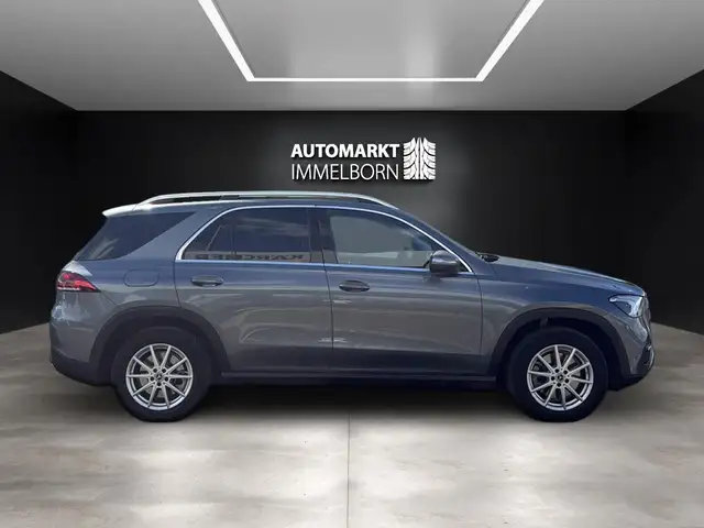 Mercedes-Benz Gle view 11
