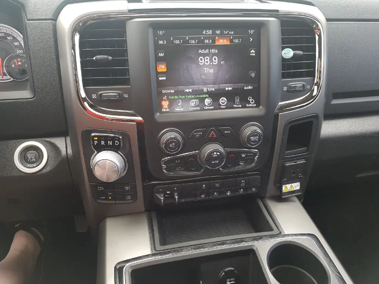 RAM 1500 снимка RAM 1500