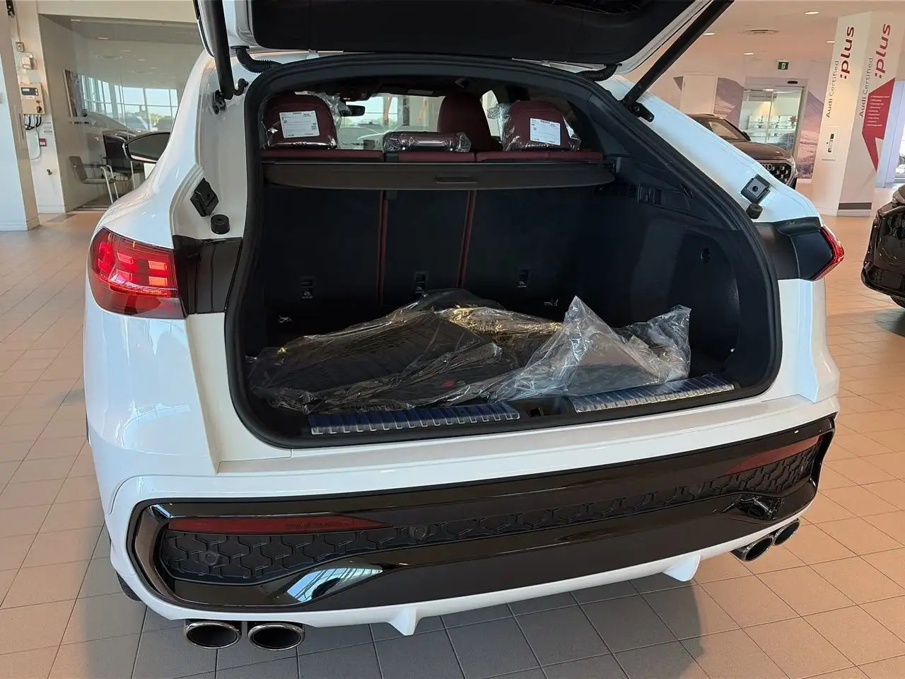 Audi SQ5 снимка Audi SQ5
