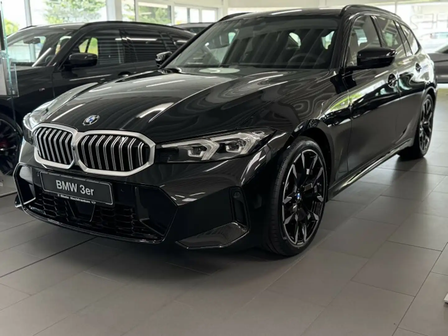 BMW 320 i *M-Sportpaket* *AHK* Fekete - 1