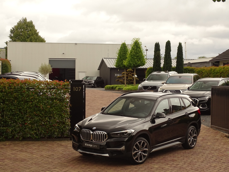 BMW X1 xDrive20i M-Sportstuur | HUD | 4x4 | BTW-Auto | Sp — photo 21