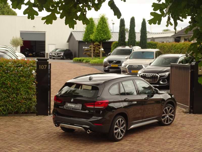 BMW X1 xDrive20i M-Sportstuur | HUD | 4x4 | BTW-Auto | Sp — photo 24