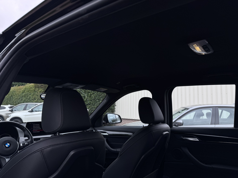 BMW X1 xDrive20i M-Sportstuur | HUD | 4x4 | BTW-Auto | Sp — photo 39