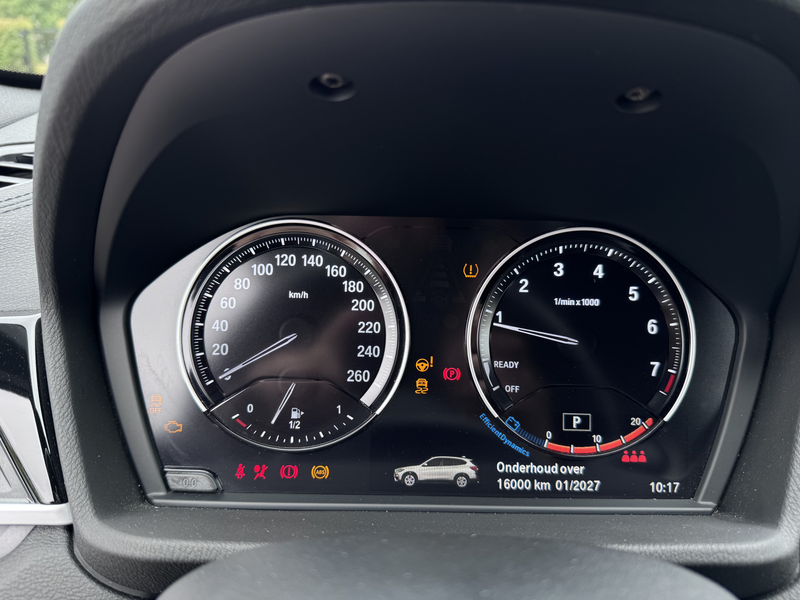 BMW X1 xDrive20i M-Sportstuur | HUD | 4x4 | BTW-Auto | Sp — photo 6