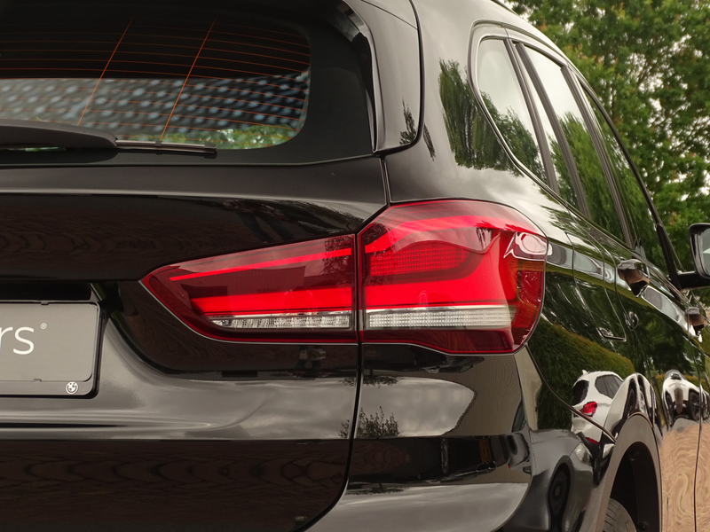 BMW X1 xDrive20i M-Sportstuur | HUD | 4x4 | BTW-Auto | Sp — photo 14