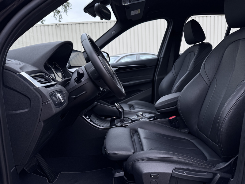 BMW X1 xDrive20i M-Sportstuur | HUD | 4x4 | BTW-Auto | Sp — photo 26