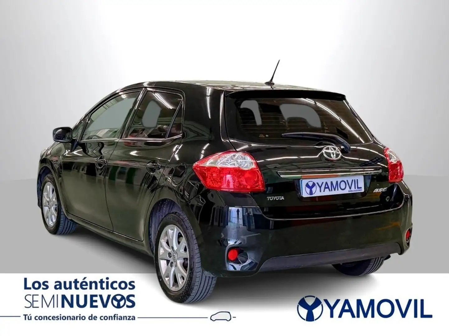 Toyota Auris 1.6 VVT-i Edition Negro - 2