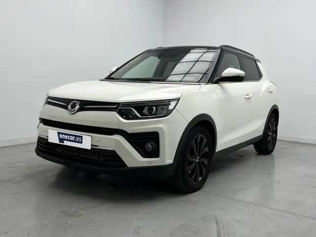 SsangYong Tivoli SSANGYONG 1.5 T-GDI LIMITED 4X2 AUTO 163CV 5P