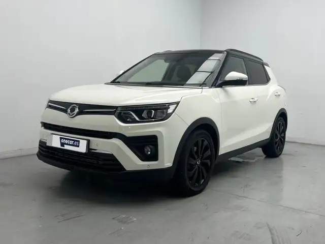 SsangYong Tivoli SSANGYONG 1.5 T-GDI LIMITED 4X2 AUTO 163CV 5P