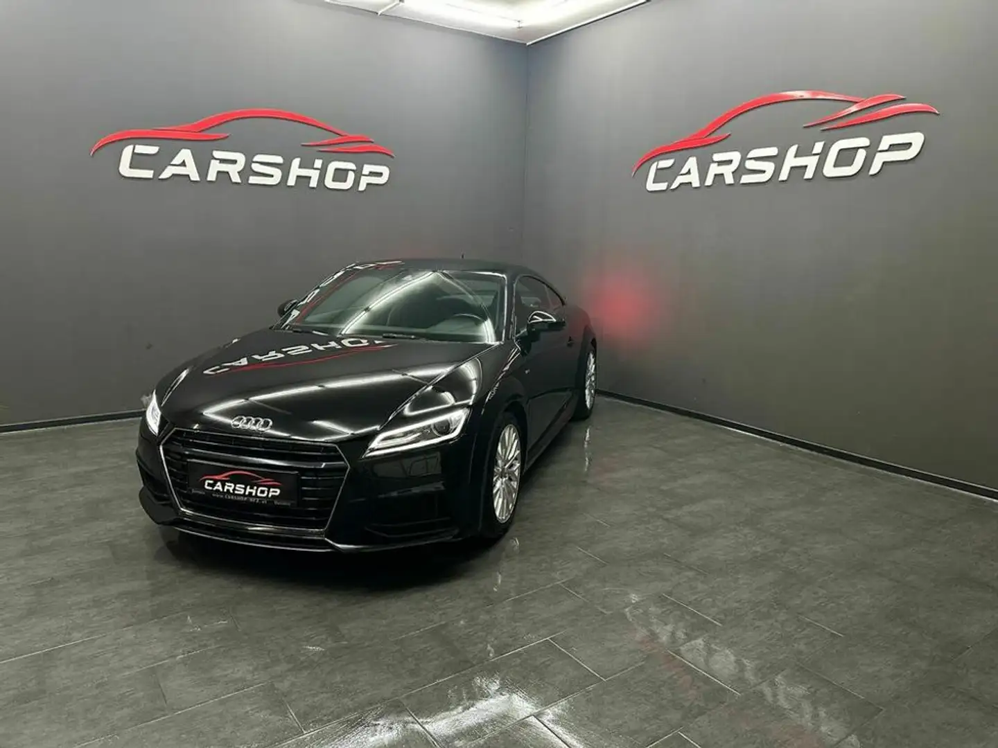 Audi TT 2.0 TFSI 3x S-Line Schwarz - 2