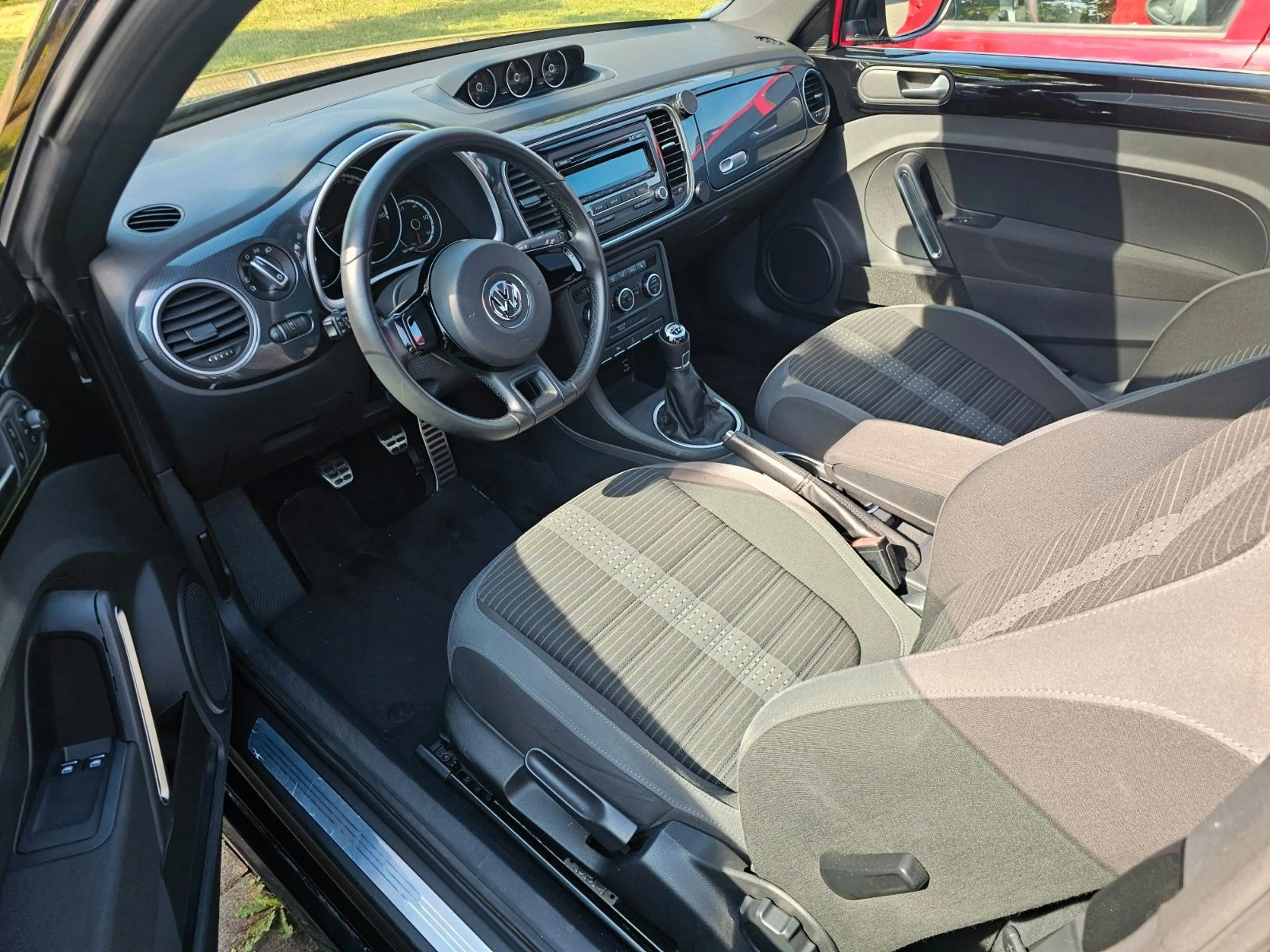 Volkswagen Beetle Lim. Sport — photo 9