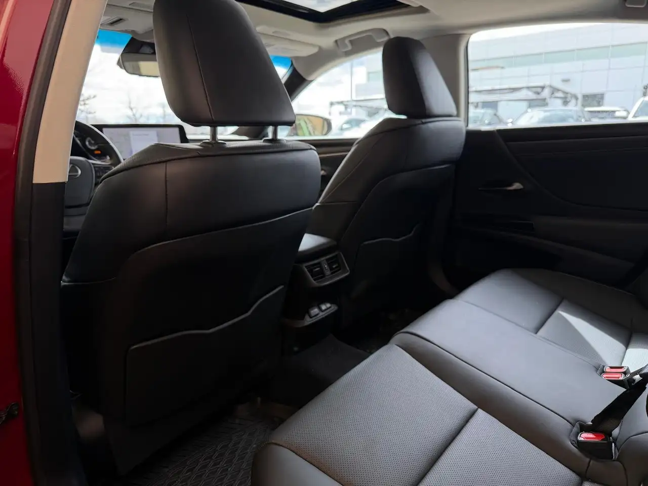 Lexus ES снимка Lexus ES