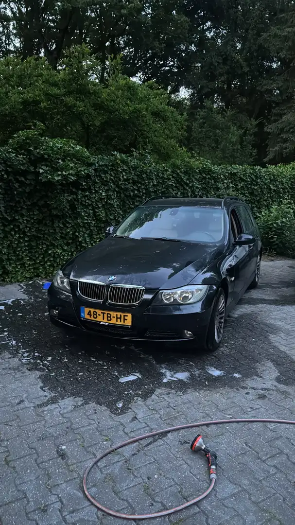 BMW 330 318i High Executive Noir - 1