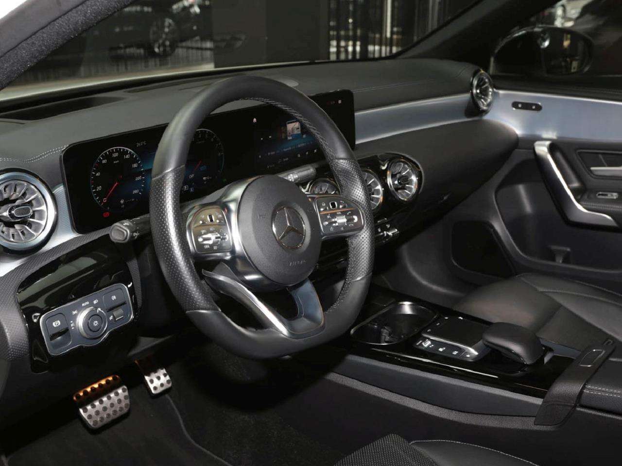 Mercedes-Benz A 250
