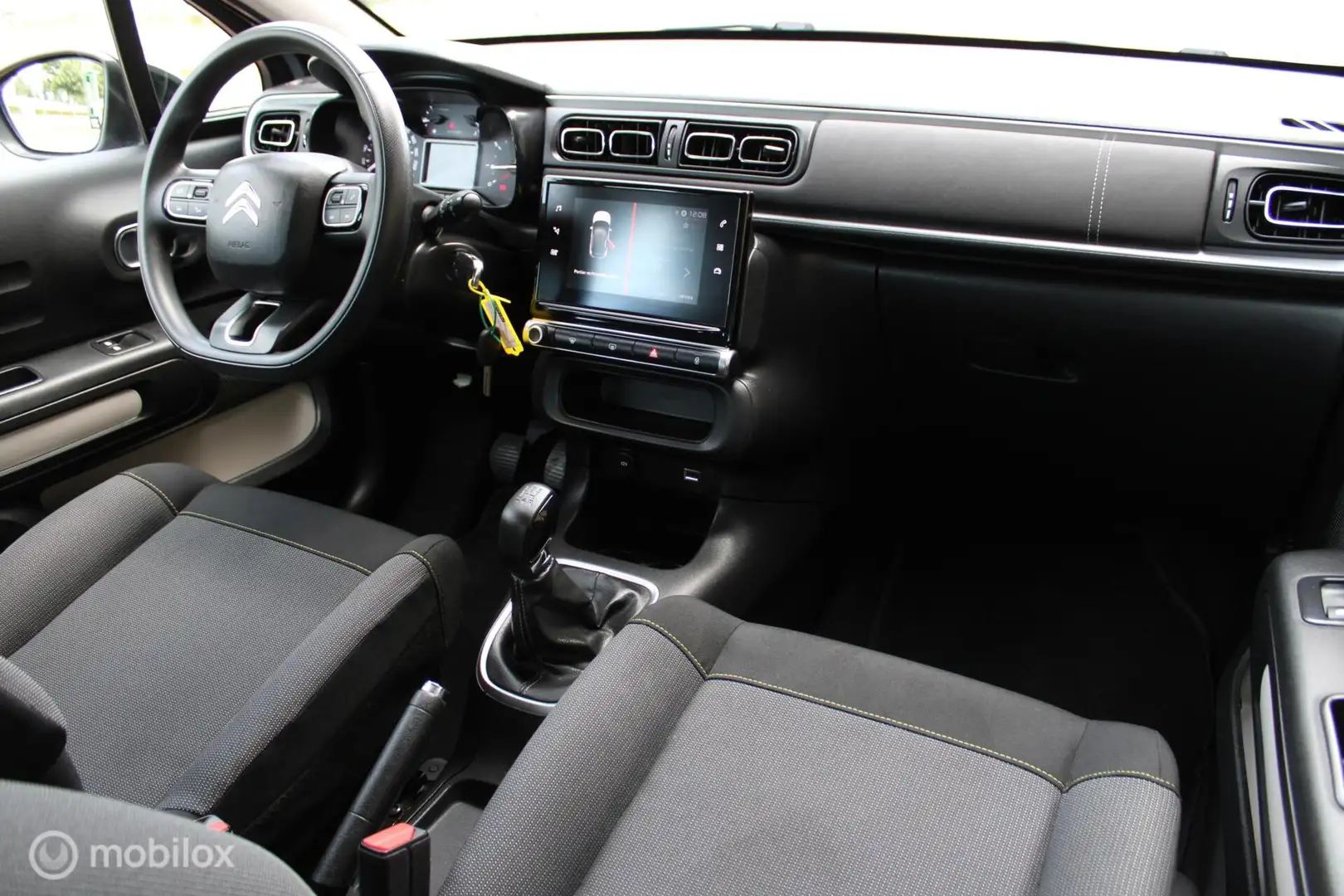 Citroen C3 1.2 PureTech C-Series, Pdc, Navi via App connect, Grijs - 2