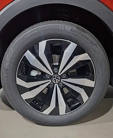Volkswagen T-Cross "Más" 1.0 TSI 5 vel. 2025, foto 8