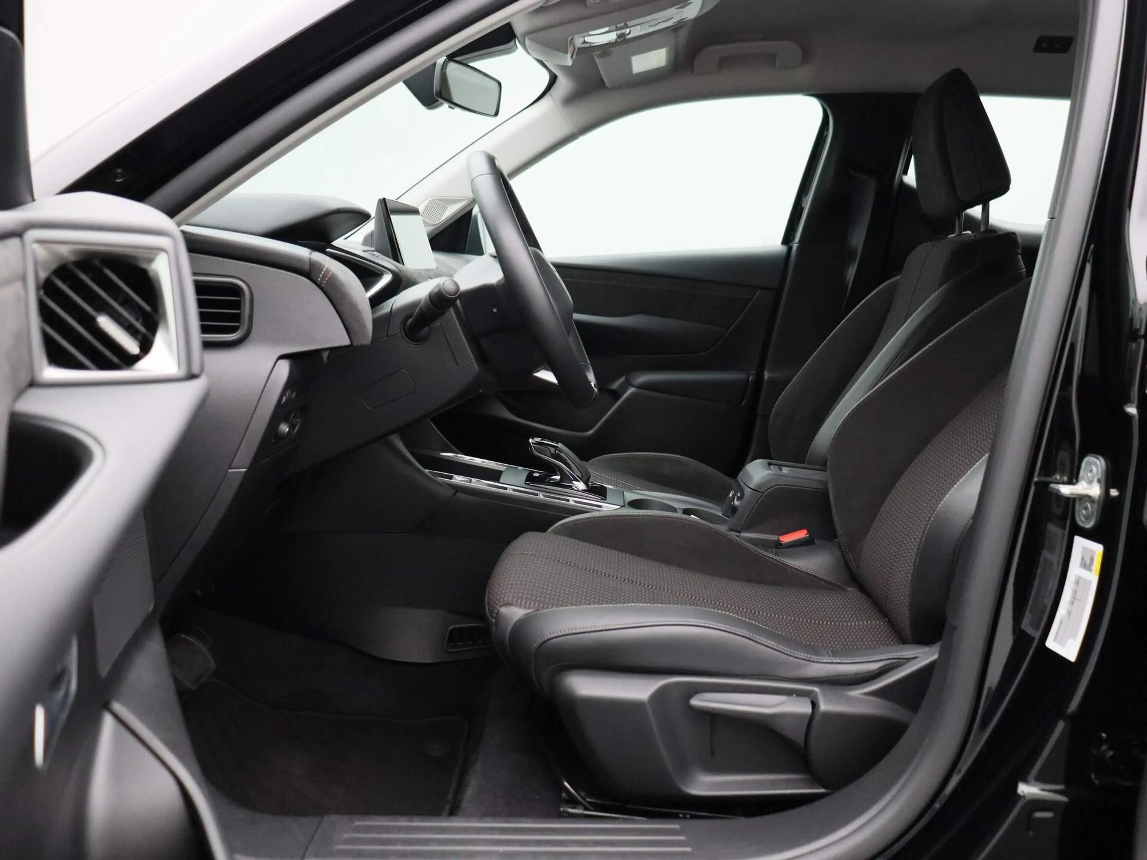 DS Automobiles DS 3 E-Tense Performance Line 54 kWh | Navi | ECC | PDC — photo 11