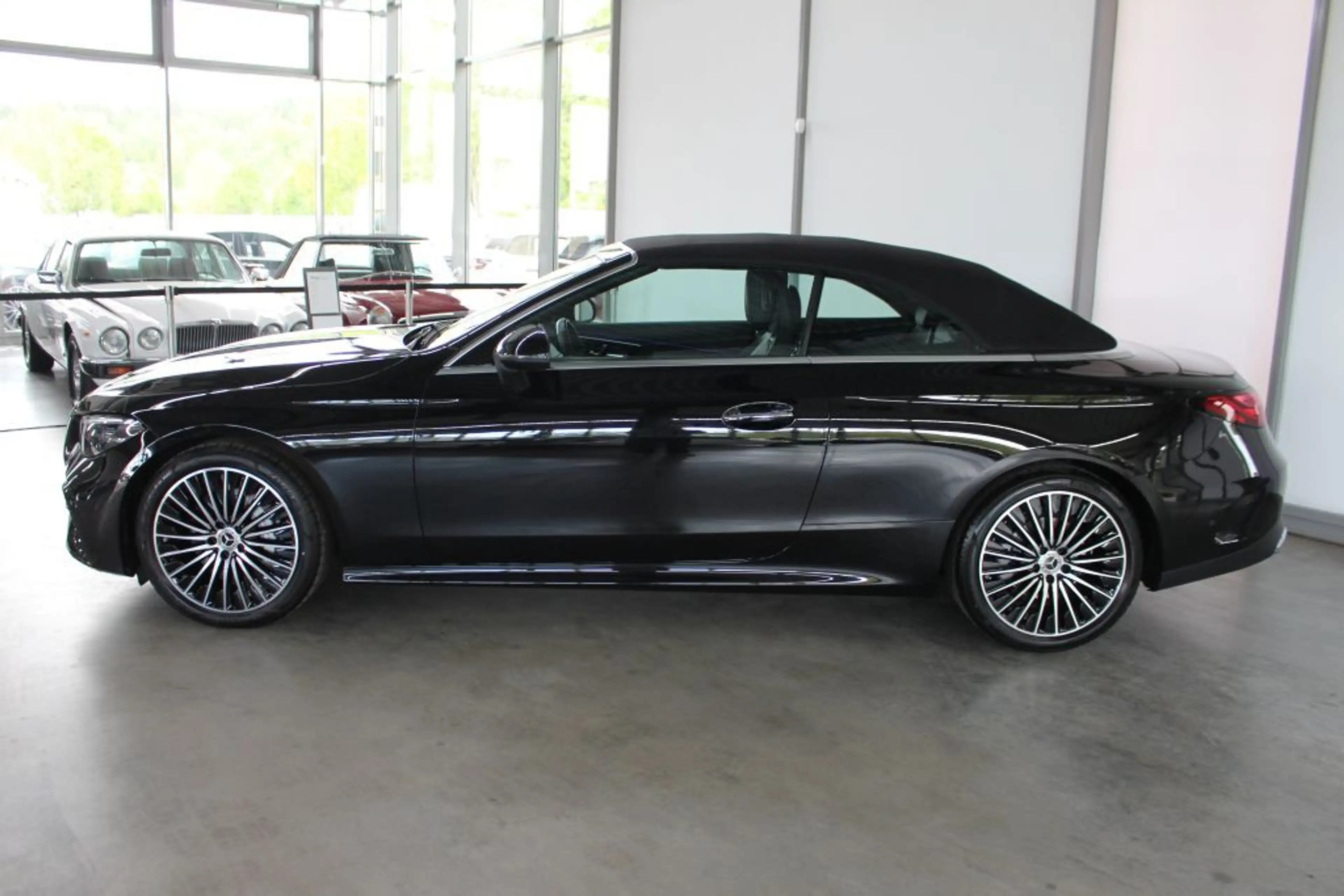 Mercedes-Benz CLE 200 AMG Adv + Cabriolet LED AIRSCARF AIRCAP — photo 3