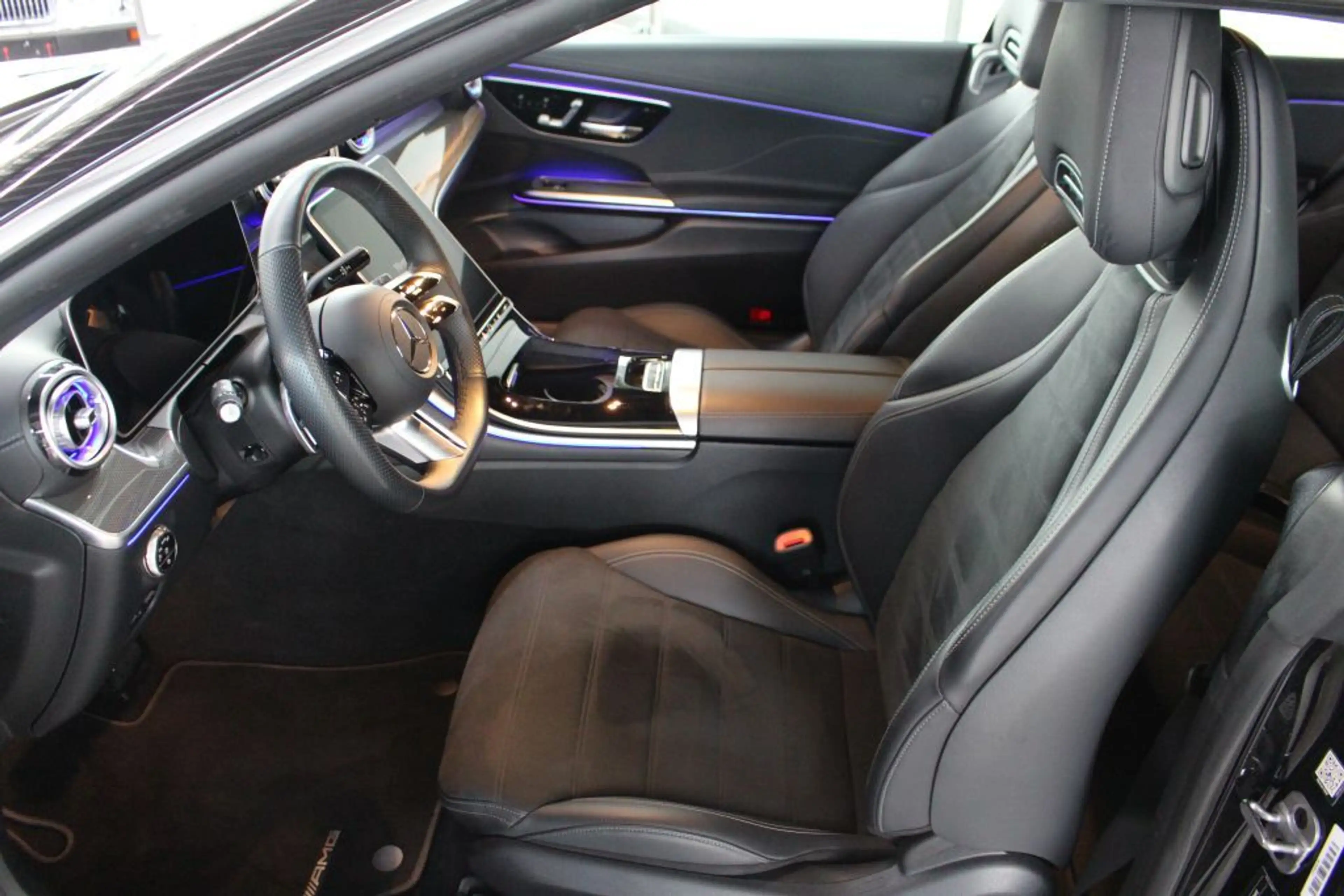 Mercedes-Benz CLE 200 AMG Adv + Cabriolet LED AIRSCARF AIRCAP — photo 5