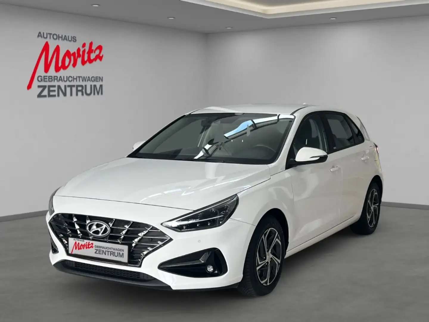 Hyundai i30 1.6 CRDi Trend DCT Aut. *ALLWETTER*NAVI* Weiß - 1