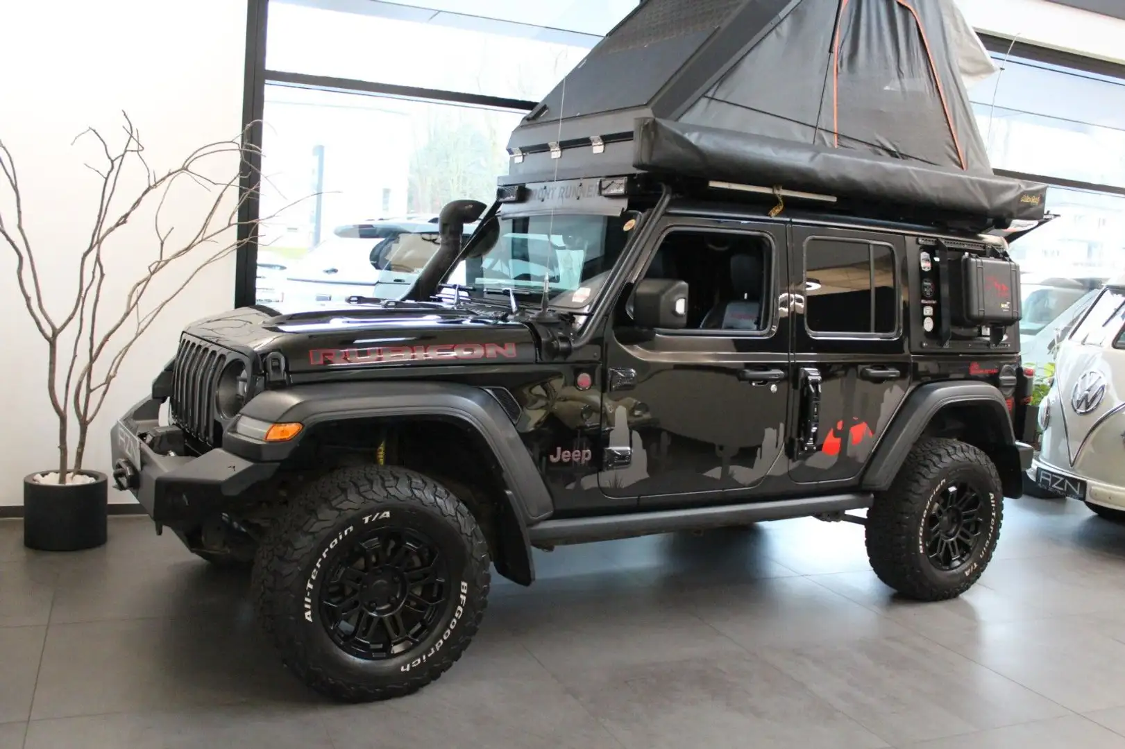 Jeep Wrangler Unlimited Rubicon Expedition-Reisemobil Schwarz - 1