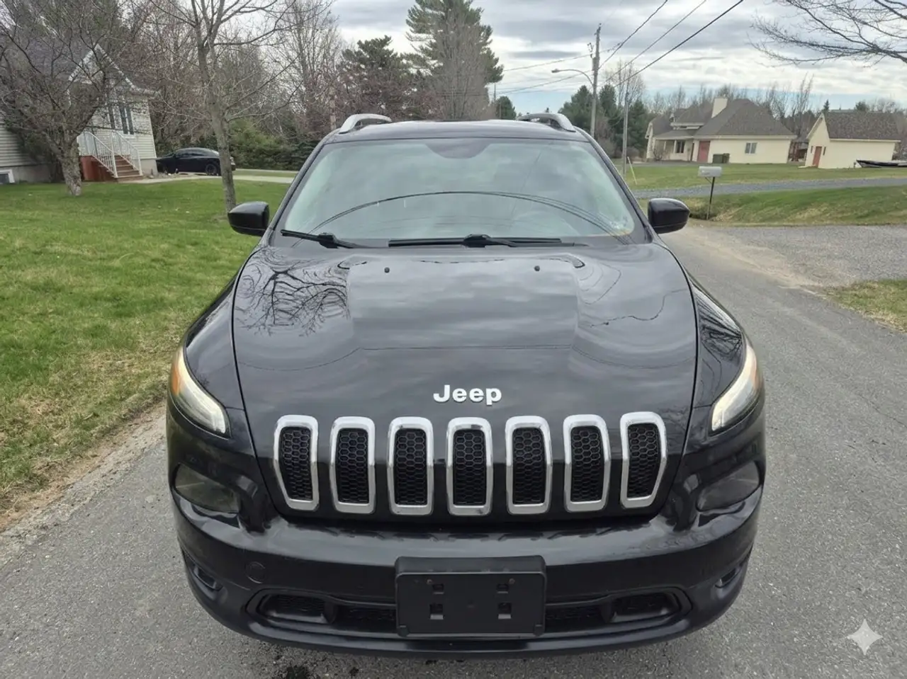 Jeep Cherokee снимка Jeep Cherokee
