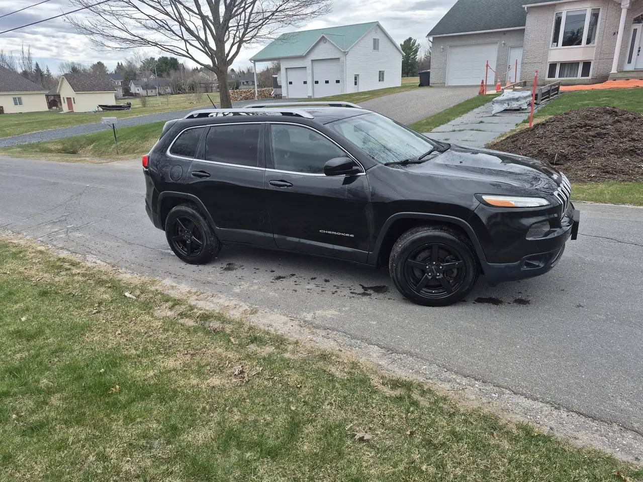 Jeep Cherokee снимка Jeep Cherokee