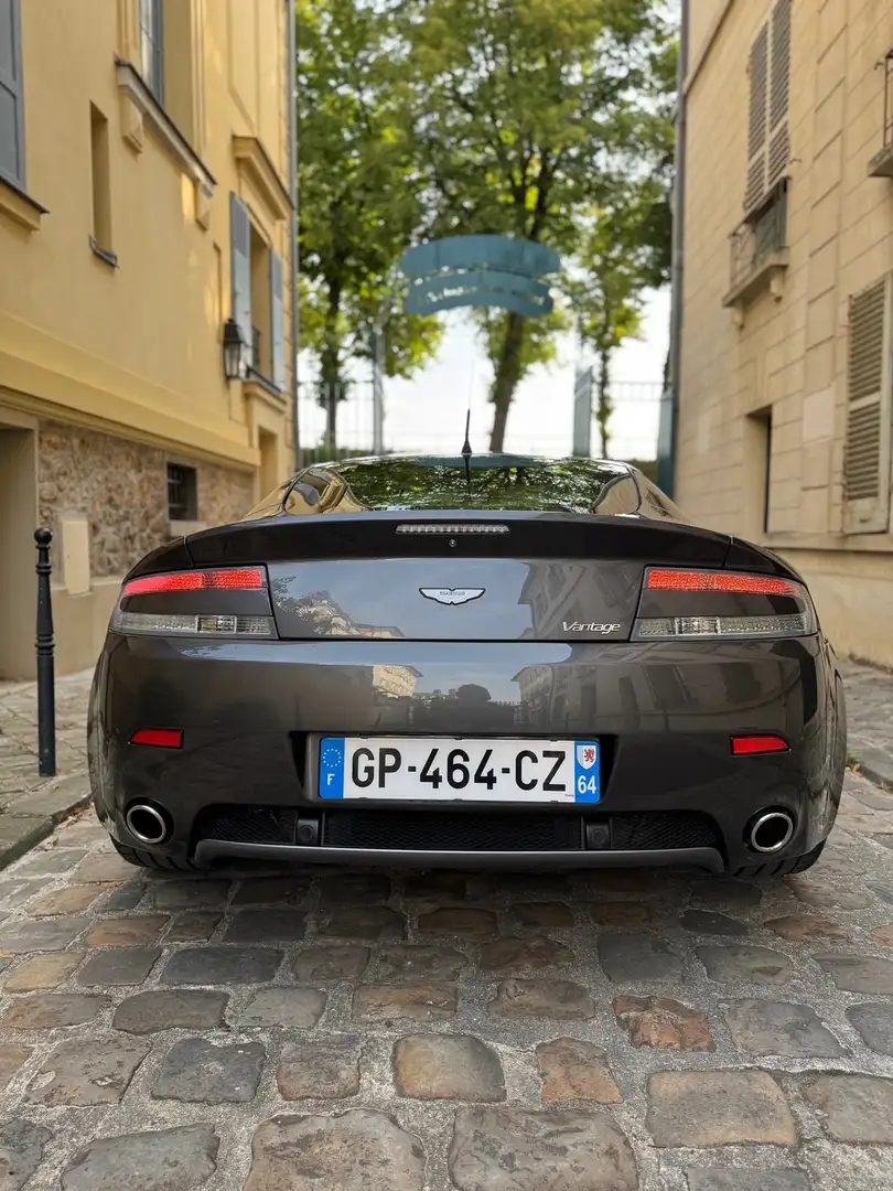 Aston Martin Vantage Vantage V8 Серый - 2